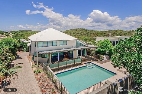 9 Seafarer Ct, Castaways Beach, QLD 4567