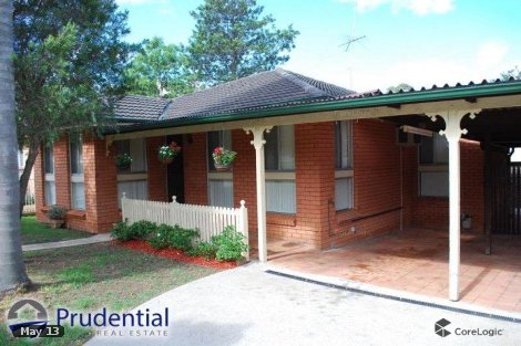 17 Evelyn St, Macquarie Fields, NSW 2564