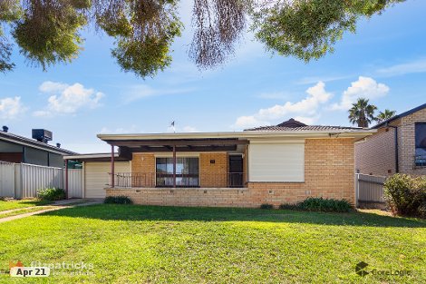 7 Fairbairn Cres, Kooringal, NSW 2650