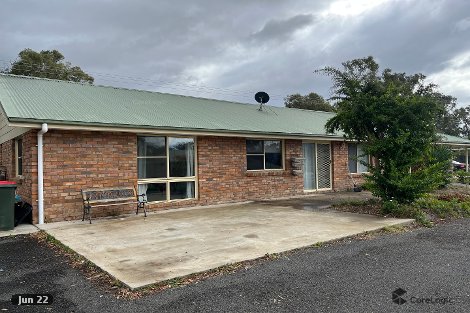 8 Chelmsford St, Kootingal, NSW 2352