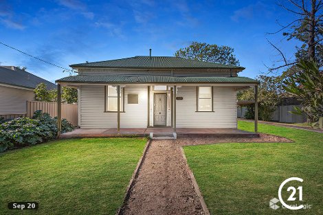 15 Moore St, Rochester, VIC 3561