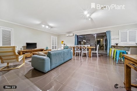 14 Maclarens Cl, Manor Lakes, VIC 3024