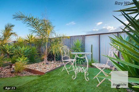 9b Joseph Dr, Hillside, VIC 3037