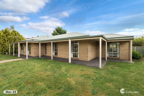 26 Robb Dr, Romsey, VIC 3434