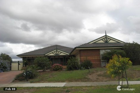 17 Shearer Cl, Sydenham, VIC 3037