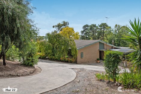 7 Peters Rd, Seville East, VIC 3139