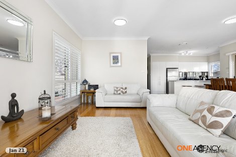 2/135 Casey Dr, Hunterview, NSW 2330