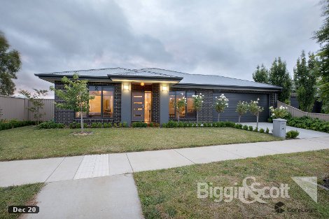 30 Neway Ave, Delacombe, VIC 3356