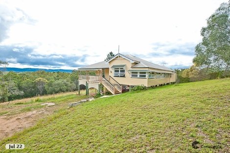 58 Watson Rd, Armstrong Creek, QLD 4520