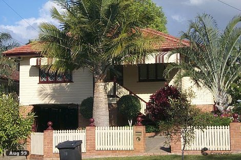 39 Victor St, Holland Park, QLD 4121