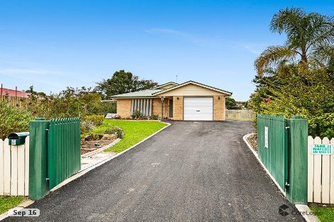 9 Lachlan Ct, Westbrook, QLD 4350