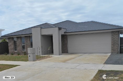 11 Rooney Cres, Lucas, VIC 3350