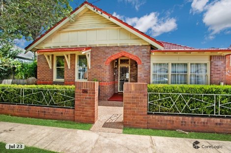 1 Lorn St, Lorn, NSW 2320