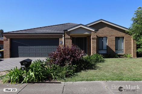 2 Manifera Cl, Manor Lakes, VIC 3024