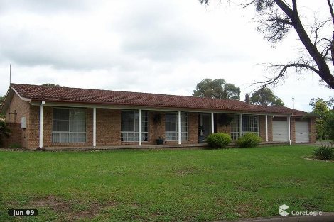 1 Chatsworth Cres, North Nowra, NSW 2541