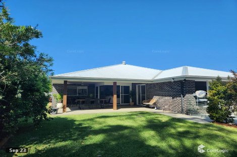 7 Humpback Cres, Safety Beach, NSW 2456