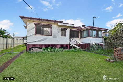 253 West St, Harristown, QLD 4350