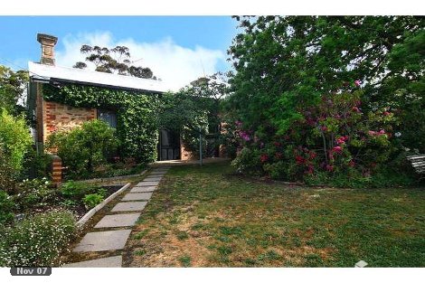 10 Harkness St, Quarry Hill, VIC 3550