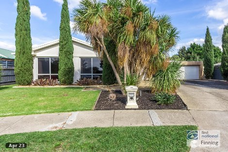 24 Howqua Pl, Cranbourne, VIC 3977