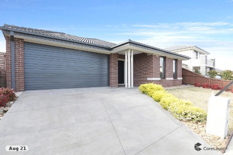 135 Catherine Dr, Hillside, VIC 3037