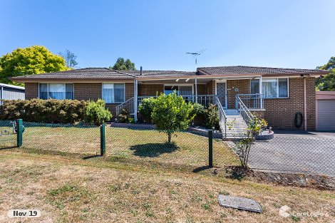 16 Beenak Rd, Wandin North, VIC 3139