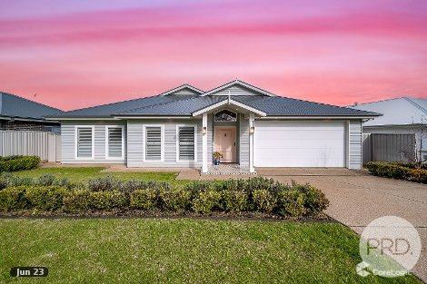 27 Wiveon St, Gobbagombalin, NSW 2650