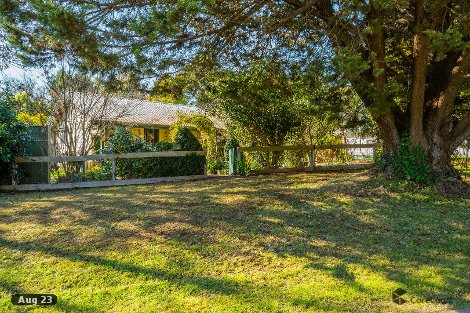 4 Service St, Porepunkah, VIC 3740