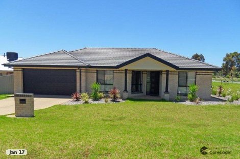 43 Hargrave Ave, Lloyd, NSW 2650