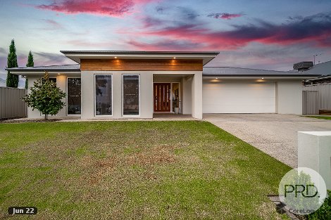 11 Coppabella Dr, Gobbagombalin, NSW 2650