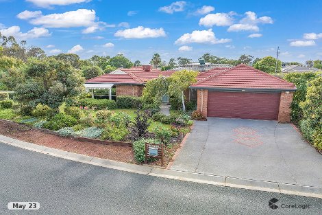 1 Kingfisher Dr E, Moama, NSW 2731