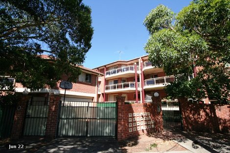 8/1-5 Hampden St, Beverly Hills, NSW 2209