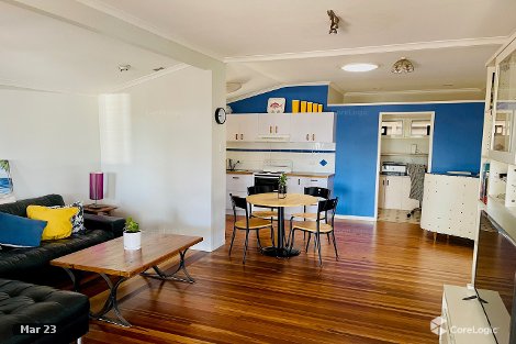 1/151 Prince Edward Pde, Scarborough, QLD 4020