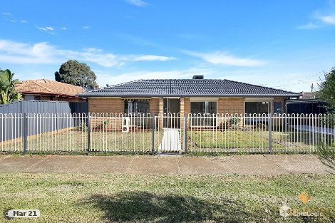 21 Moodie St, Melton South, VIC 3338