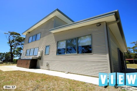 10 Barnett Cl, Binalong Bay, TAS 7216