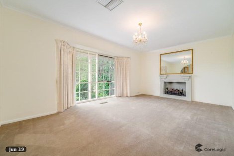 26 Lakeside Cres, Croydon Hills, VIC 3136