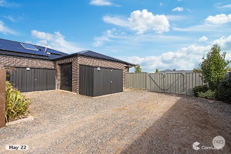 16 Oakridge Dr, Huntly, VIC 3551