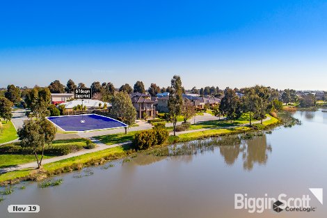 2 Sunset Cl, Waterways, VIC 3195