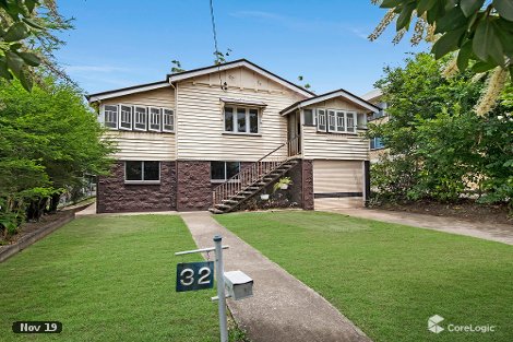 32 Swain St, Holland Park West, QLD 4121