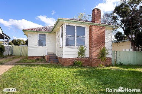 6 Phillip Ave, Mount Austin, NSW 2650