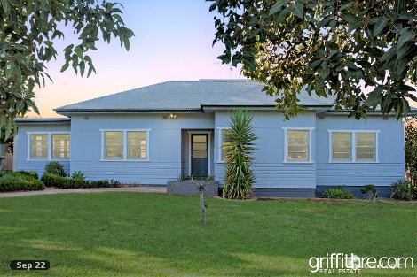 4 The Circle, Griffith, NSW 2680