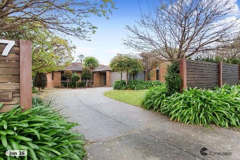 7 Stewart St, Mount Eliza, VIC 3930