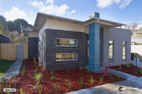 Heron St, Woodend, VIC 3442