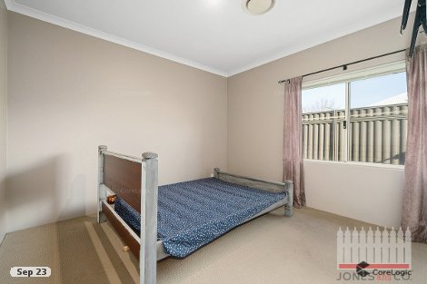 16 Tindale Crst, Aveley, WA 6069