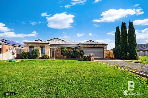 19 Lyons St, Miners Rest, VIC 3352