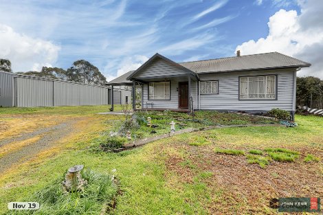 17 Broadbent St, Darnum, VIC 3822