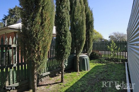 2/1 Pohlman St, Kyneton, VIC 3444