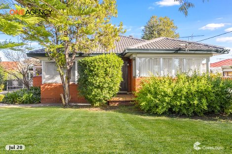 1 Kenneth St, Macquarie Fields, NSW 2564