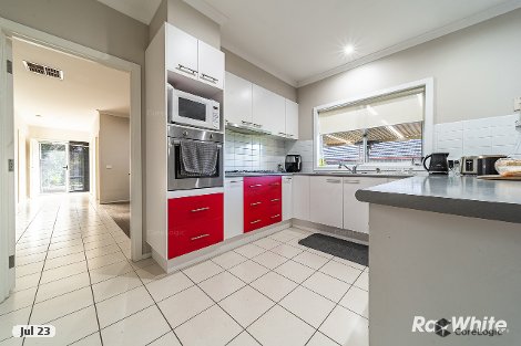 8 Emerald Ave, White Hills, VIC 3550