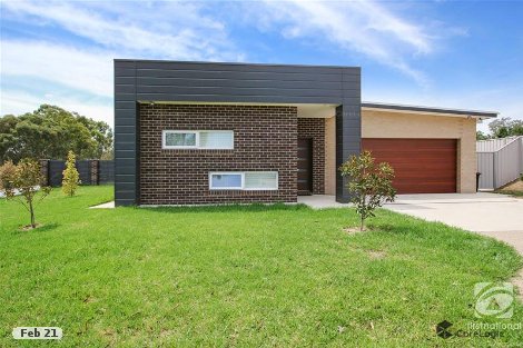 1 Chester Cct, Huon Creek, VIC 3691