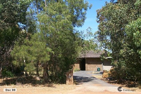 22 Robins Rd, Kalamunda, WA 6076